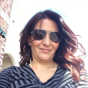 Meet your Posher, Brenda